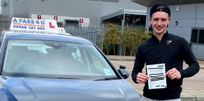 Frankie M passes his test in Tilbury with our DVSA Approved Driving Instructor Felix. Many Congratulations Frankie!